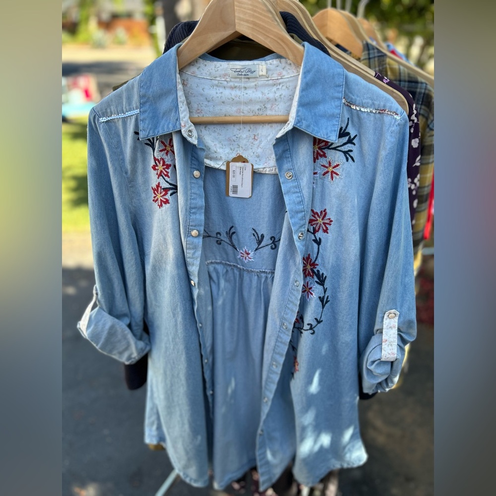 Vintage Tasha Polizzi embroidered chambray shirt